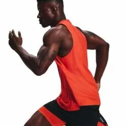 Under Armour Iso-Chill Run 200 Mens Singlet Black/Pitch Gray/Reflective 21 Under Armour Iso-Chill Run 200 Mens Singlet Black/Pitch Gray/Reflective -Wild Earth Shop 1361927 857 LG 6
