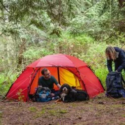 Hilleberg Allak 3 3-Person 4 Season Mountaineering Tent Red 18 Hilleberg Allak 3 3-Person 4 Season Mountaineering Tent Red -Wild Earth Shop 1811 ALLAK3 3