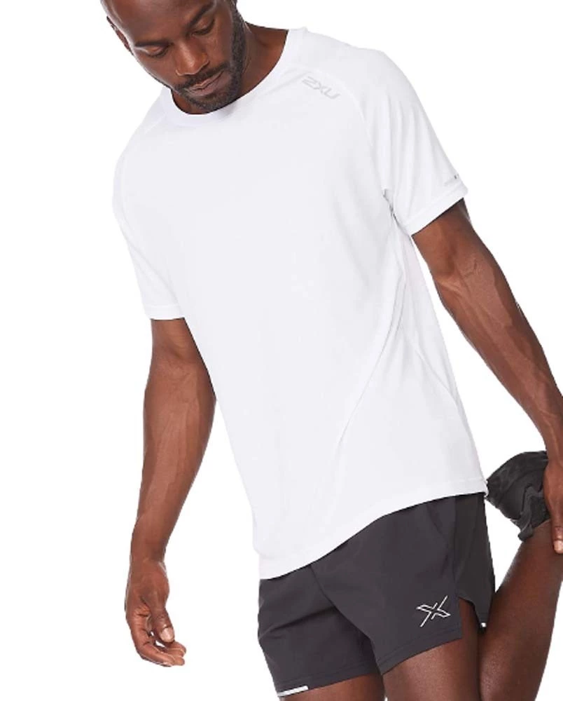 2XU Aero Mens Running Tee White/Silver Reflective 7 2XU Aero Mens Running Tee White/Silver Reflective - Image 7
