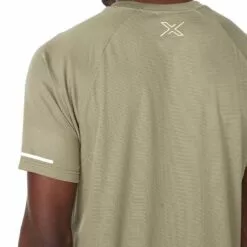 2XU Aero Mens Running Tee White/Silver Reflective 23 2XU Aero Mens Running Tee White/Silver Reflective -Wild Earth Shop MR6557a WHT SRF L 7