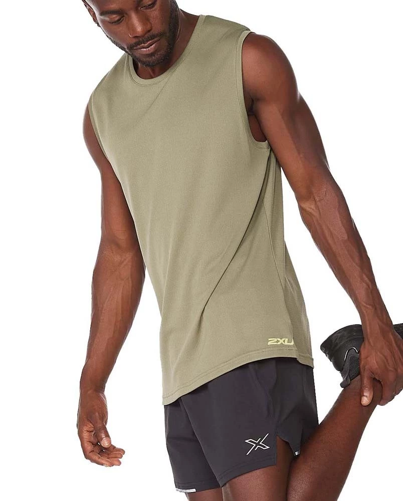 2XU Aero Mens Running Tank Rhubarb/Fiesta Reflective 6 2XU Aero Mens Running Tank Rhubarb/Fiesta Reflective - Image 6