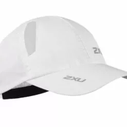 2XU Run Cap White/White -Wild Earth Shop UQ5685f WHT WHT